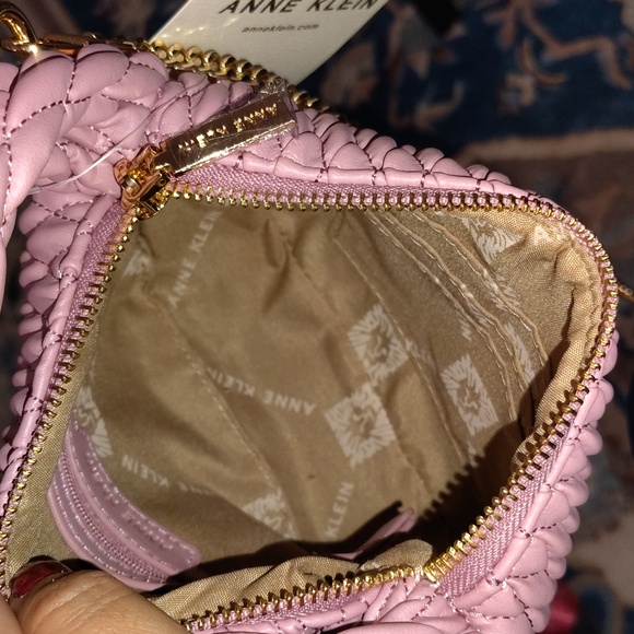 NWT Anne Klein Pink Quilted Handbag with Gold Crossbody Chain 🩷 - Picture 11 of 11